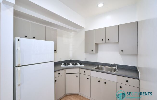 Studio, 1 bath, $2,300, Unit 1945 Broadway St. #1A