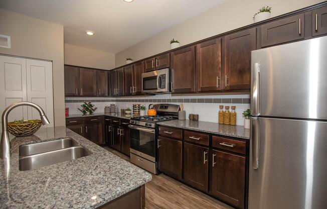 STAINLESS STEEL APPLIANCES