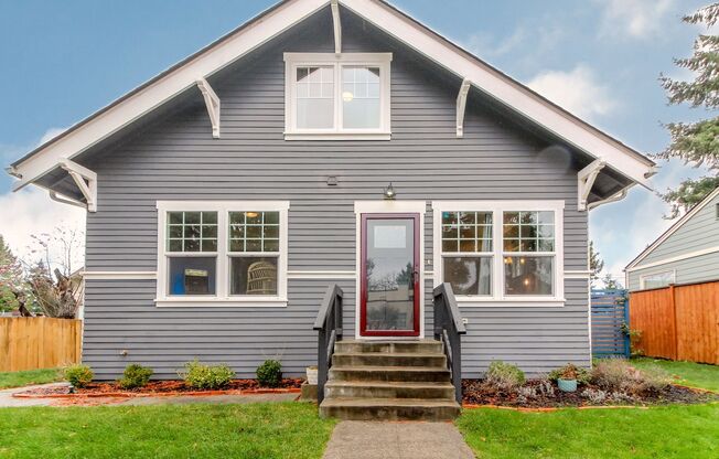 Updated 3 bedroom 1.5 bath + Office in North Tacoma
