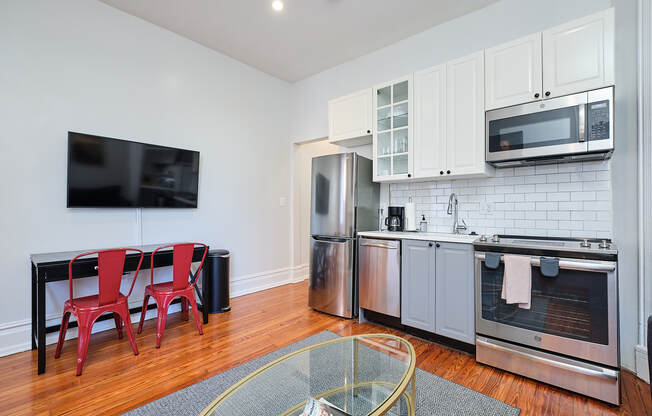 1803 19 ST NW