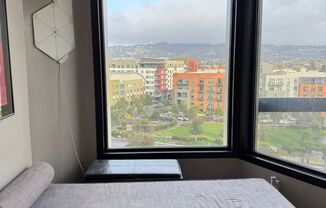 1 bed, 1 bath, $2,400, Unit # 823