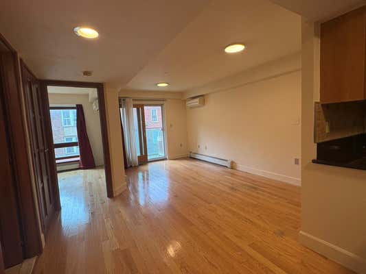 140-22 Beech Avenue