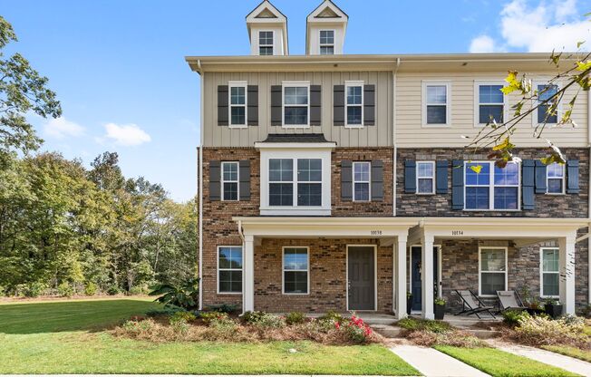 Experience Modern Elegance in Gatsby: Spacious 4-Bedroom Townhome in Mint Hill, NC, Minutes from Uptown Charlotte