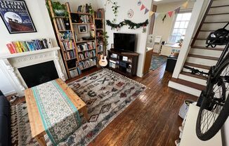 2BR HSE w/ HW Fl, W/D, Yard