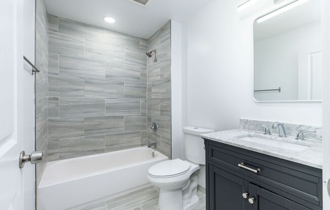 3 beds, 2 baths, 150 sqft, $1,975, Unit 1407-202