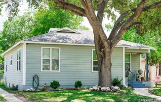 Adorable Highland Park Bungalow for Rent