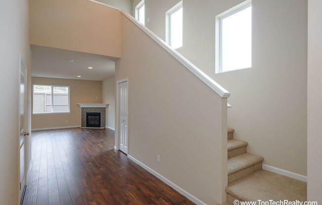 Spacious 4-Bedroom + Office Home in Abbey Creek – Modern Finishes, EV Charger & Low-Maintenance Backyard