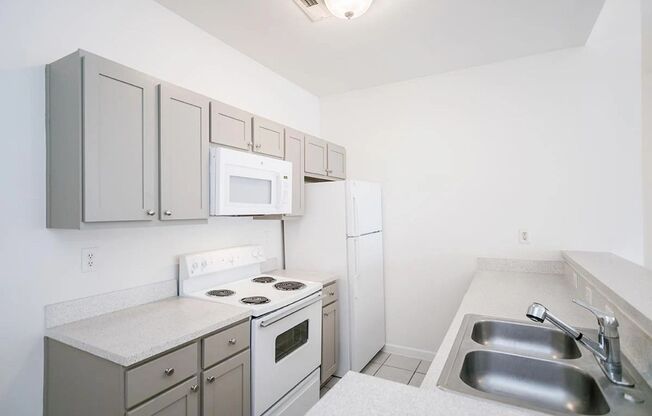 2 beds, 2 baths, 1,123 sqft, $1,420, Unit 4450-2D