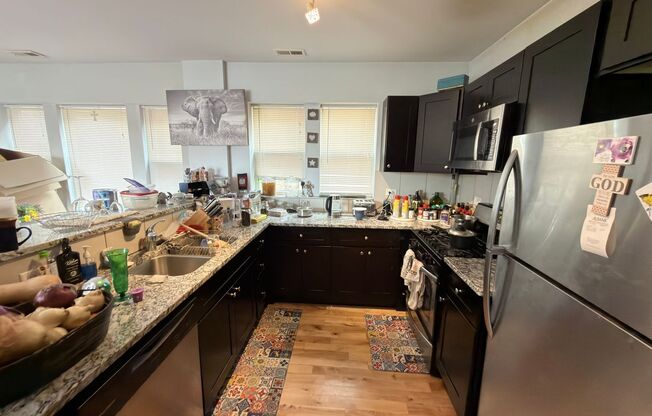 4117 W Lawrence