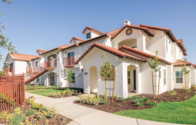 Landscape at New apartments in Fresno at The Villas at Ellis Manor, Fresno, CA