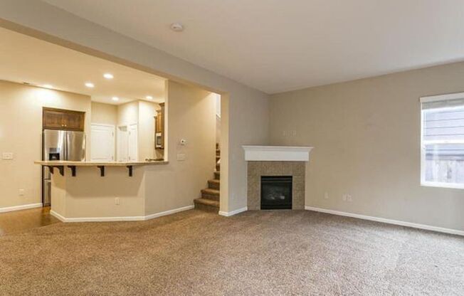 4 bedroom 2.5 bathroom home