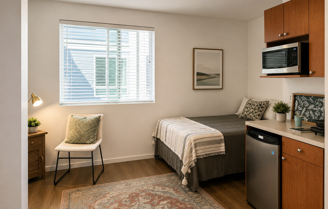 Studio, 1 bath, 176 sqft, $1,395, Unit 3200