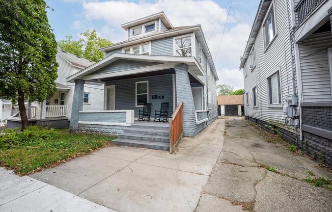 1044 Muskegon Ave NW