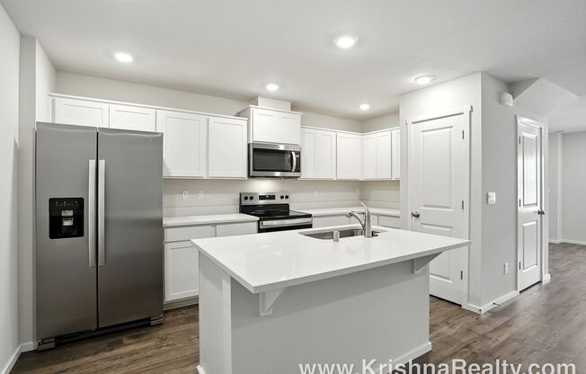 Beautiful NEW CONSTRUCTION 3 Bedroom 2.5 Bath DR Horton Townhome For Rent