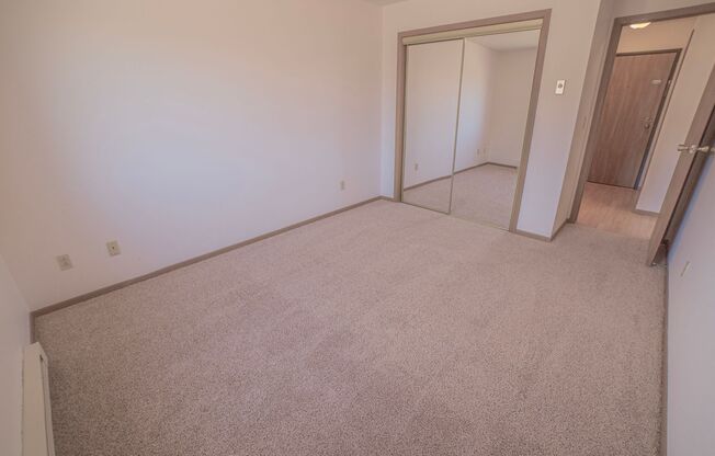 2 beds, 1 bath, 850 sqft, $750, Unit 4330-203
