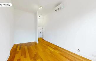 659 10 AVE
