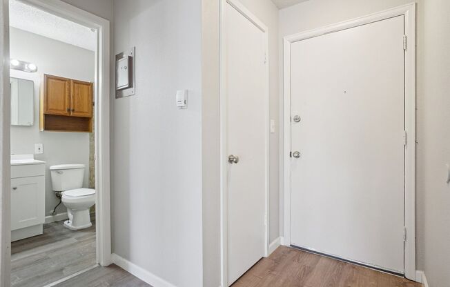 1 bed, 1 bath, 545 sqft, $925, Unit Unit 25