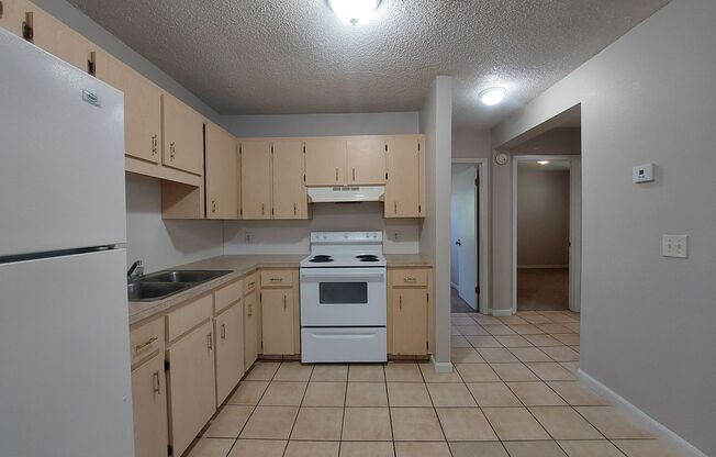 2 beds, 1 bath, 800 sqft, $1,195, Unit 1234#4