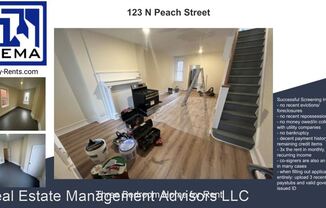 123 N Peach Street