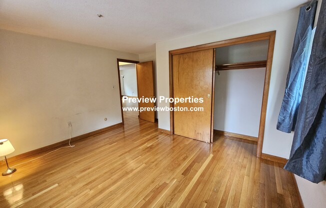150 BARHAM AVE