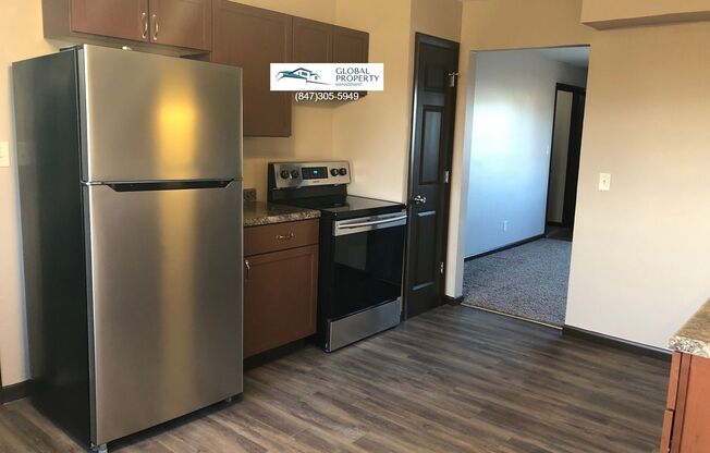 3 beds, 1 bath, 1,101 sqft, $1,800, Unit #4