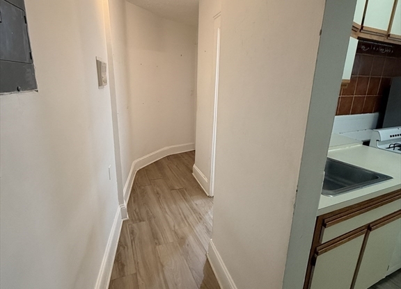22 Chiswick Rd