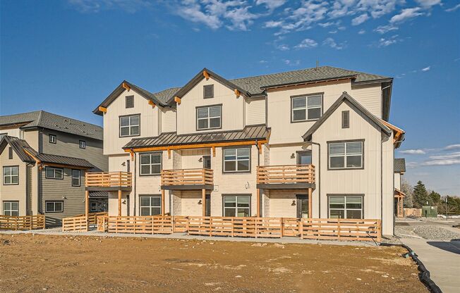 IMMACULATE BRAND NEW TOWNHOME- AVAILBLE NOW! $1000 Incentive with signed lease!