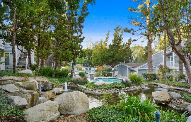 1246 W PARK WESTERN DR