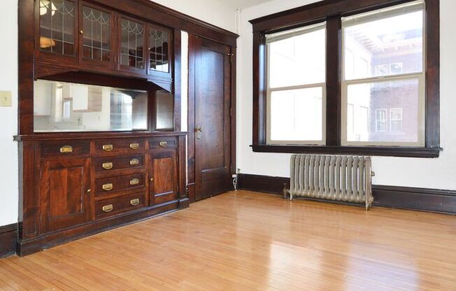 1 bed, 1 bath, 410 sqft, $995, Unit 5 - 128 - 201
