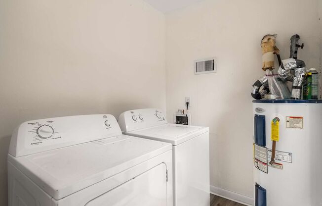 2 beds, 1.5 baths, $2,000