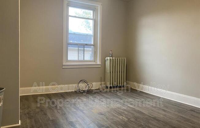 313 W ST