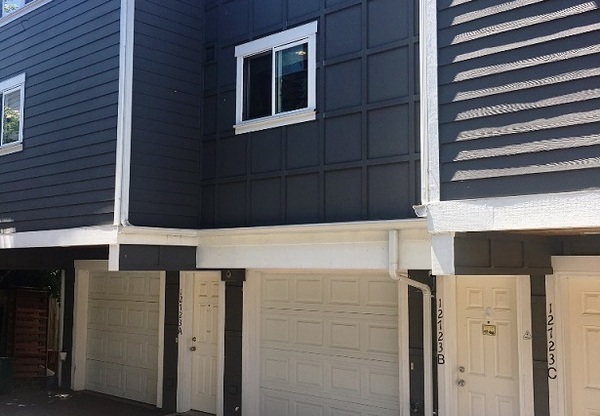 12723 35th Ave NE