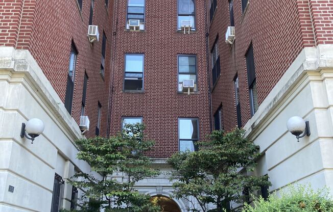115 EASTERN PKWY