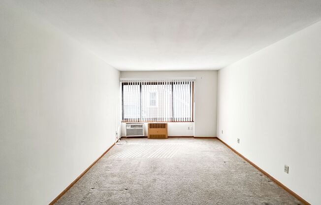 2 beds, 1.5 baths, 750 sqft, $1,285, Unit 305