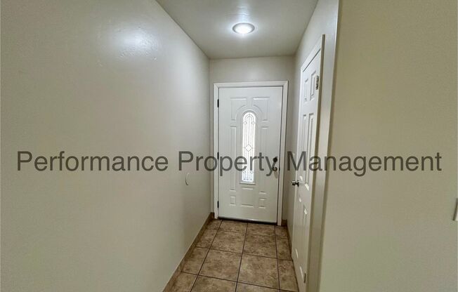 Charming 3 Bed/2 Bath NW Bakersfield Home w/ RBP & Security Deposit Alternative