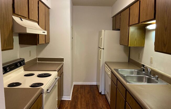 1 bed, 1 bath, 580 sqft, $650, Unit C21