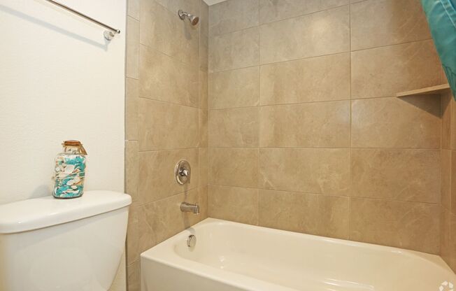 Studio, 1 bath, 450 sqft, $939, Unit 03-105