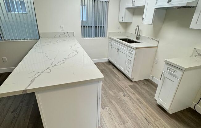 1 bed, 1 bath, 700 sqft, $2,250, Unit 4