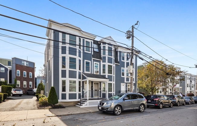 205 W 6