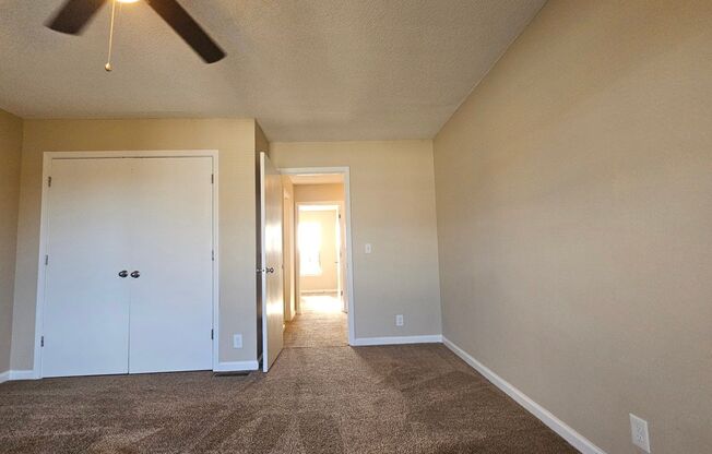 2 beds, 1.5 baths, 1,000 sqft, $995, Unit 2451 W Wilson RD unit 1