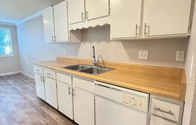 1 bed, 1 bath, 750 sqft, $1,450, Unit 8