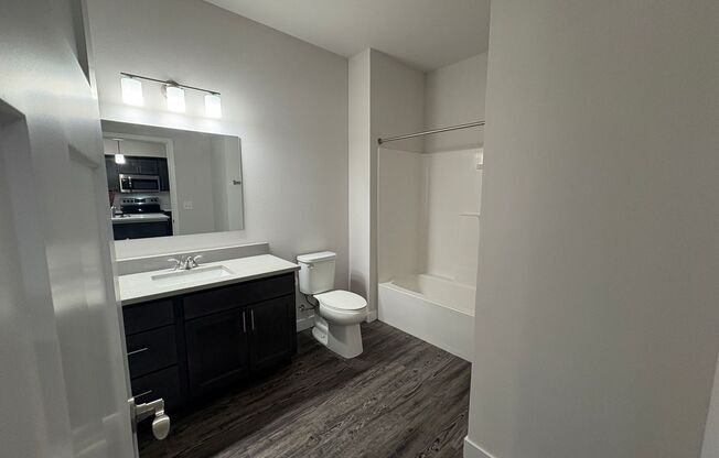 1 bed, 1 bath, 663 sqft, $1,485, Unit 4876-307