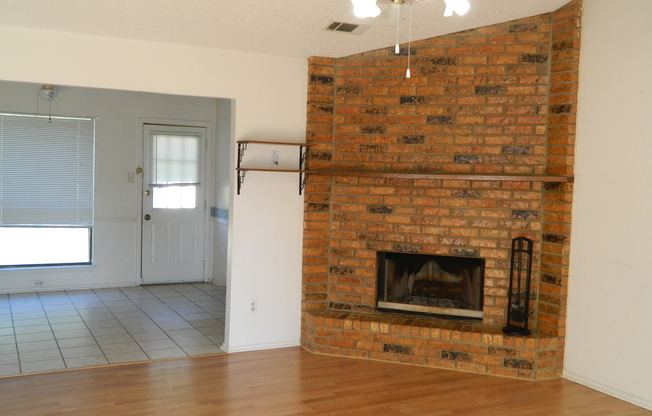 3 beds, 2 baths, $1,695