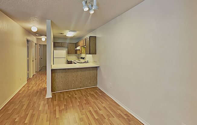 2 beds, 2 baths, $1,525