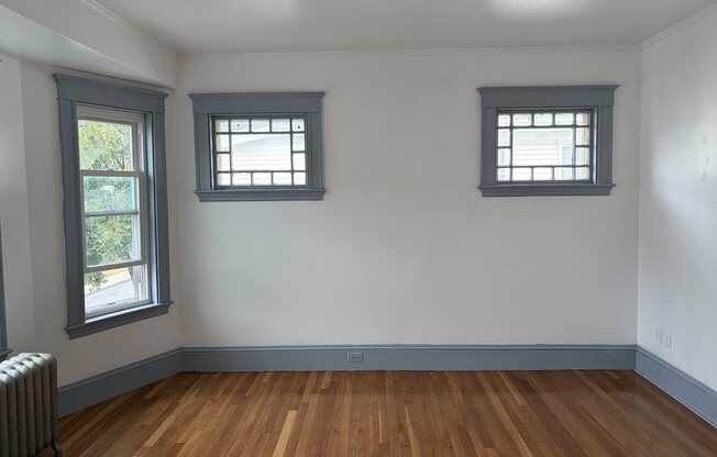 31 GLOVER AVE