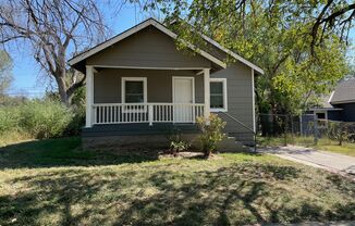 Darling Home Close to Saint Marks Church & WSU