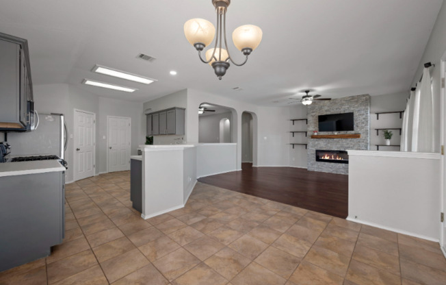 1500 LOCHALINE LOOP