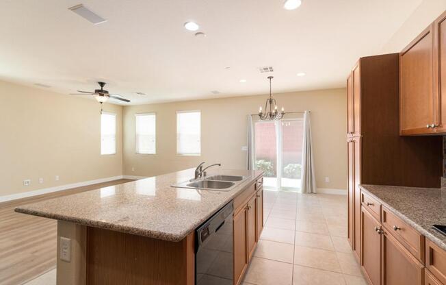 3 beds, 2 baths, 1,764 sqft, $2,100