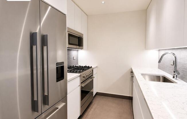 1 bed, 1 bath, 794 sqft, $5,900, Unit 7H