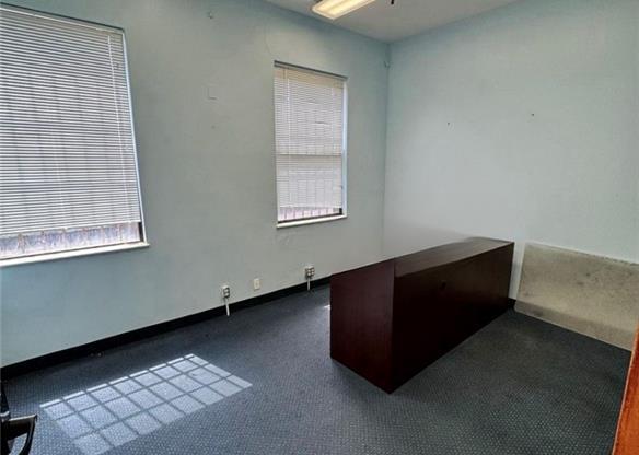 Studio, 800 sqft, $2,250